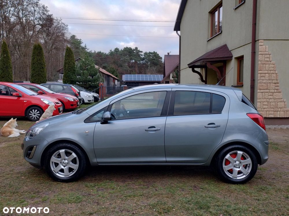 Opel Corsa 1.2 16V Edition 150 - 10