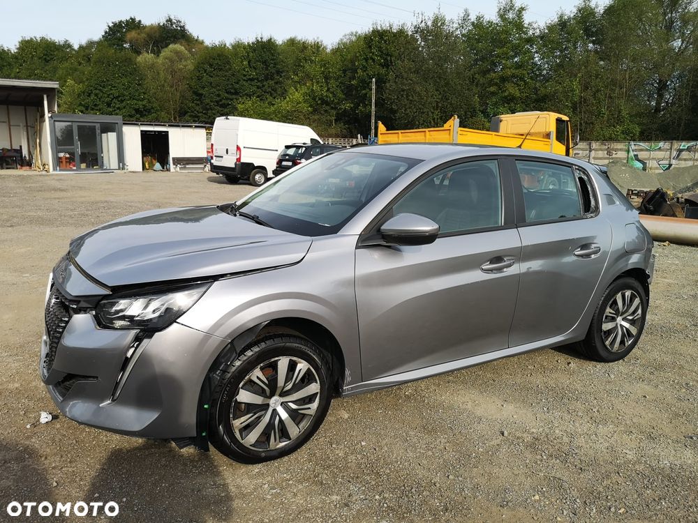 Peugeot 208 - 1