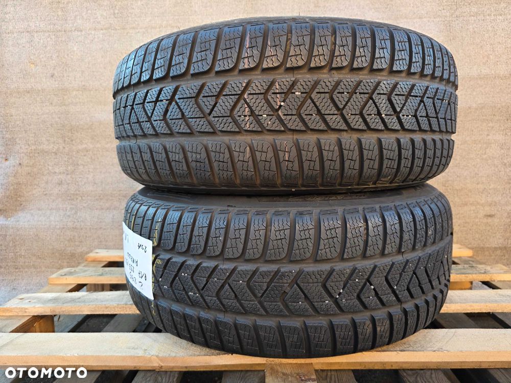 [Z295] 2x R17 235/55 Opony zimowe Pirelli 235/55/17 Jak Nowe 21r. - 2
