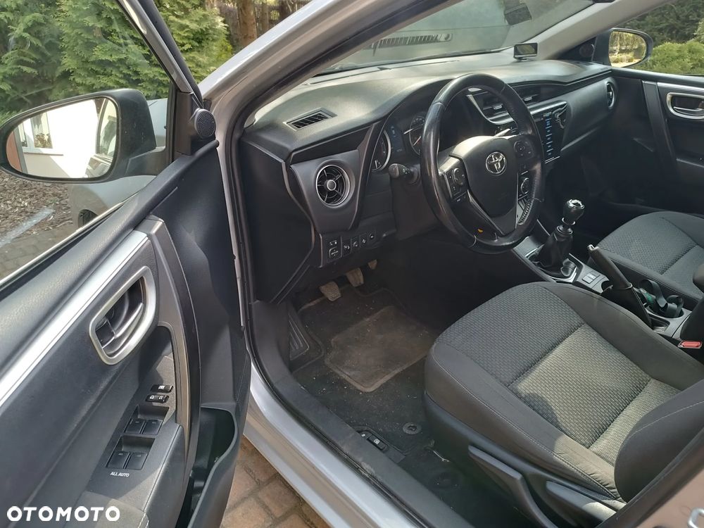 Toyota Corolla 1.6 Premium - 8