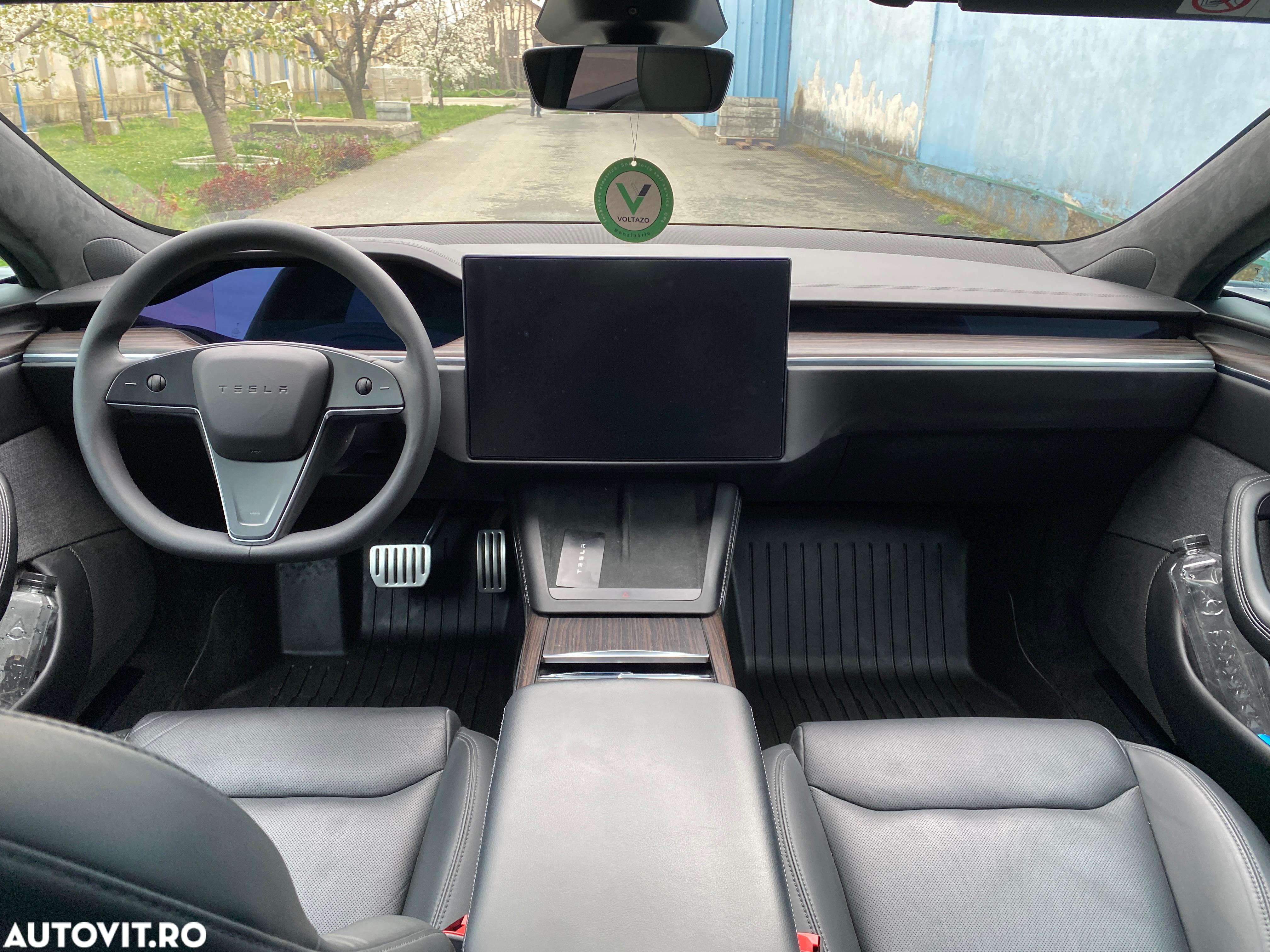 Tesla Model S Long Range - 15