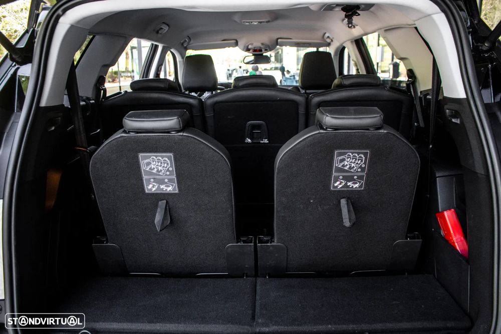 Peugeot 5008 BlueHDI 130 EAT8 Crossway - 28