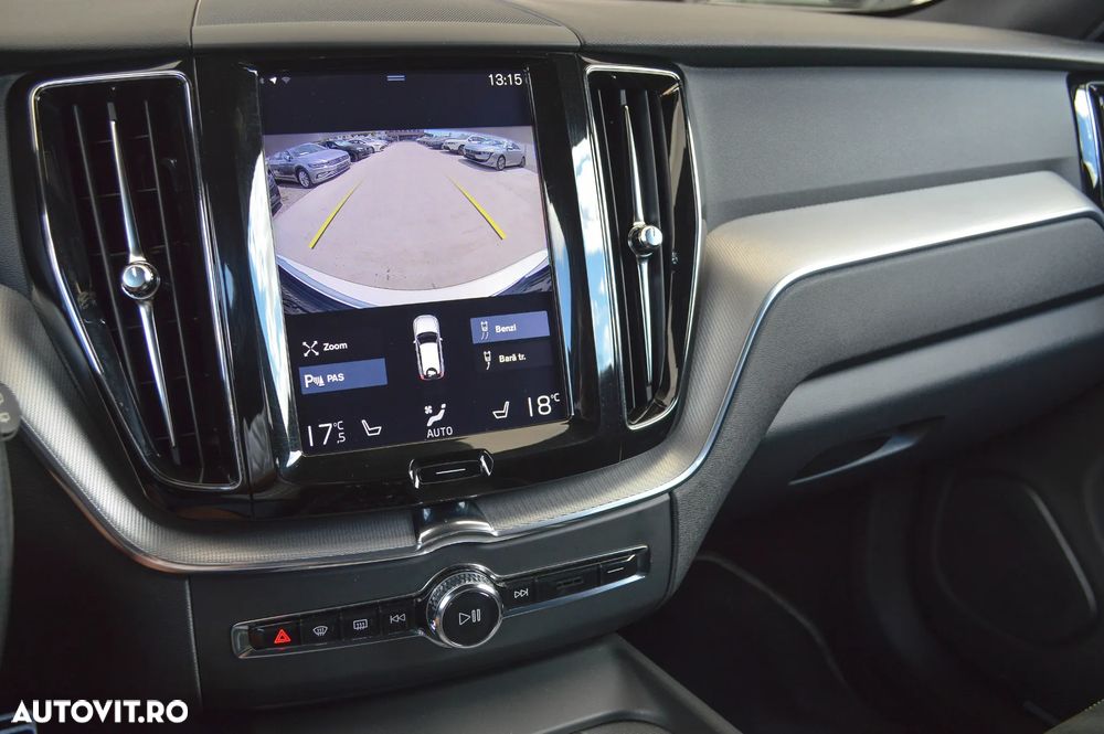 Volvo XC 60 D4 AWD R-Design - 8