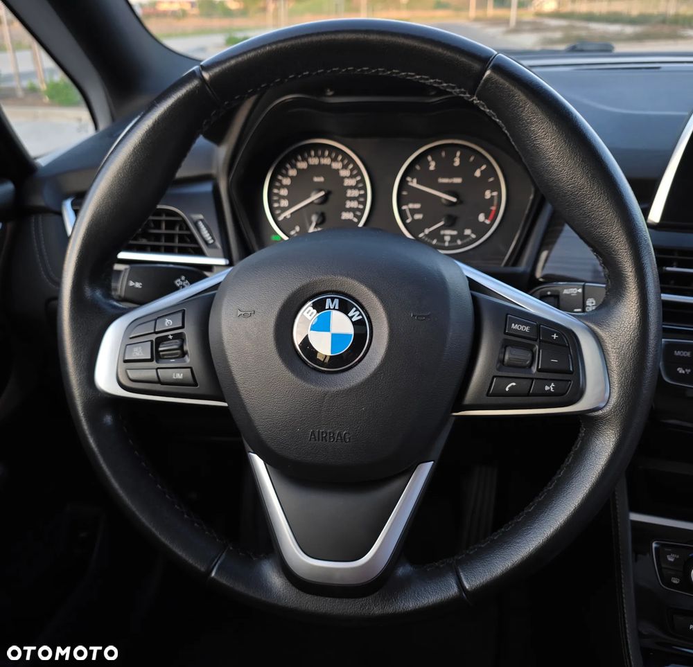 BMW Seria 2 218d Sport-Aut Luxury Line - 31