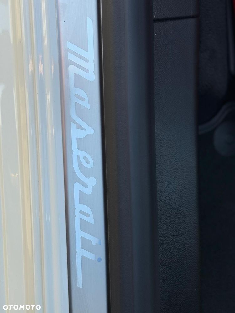Maserati Ghibli S GranSport - 18