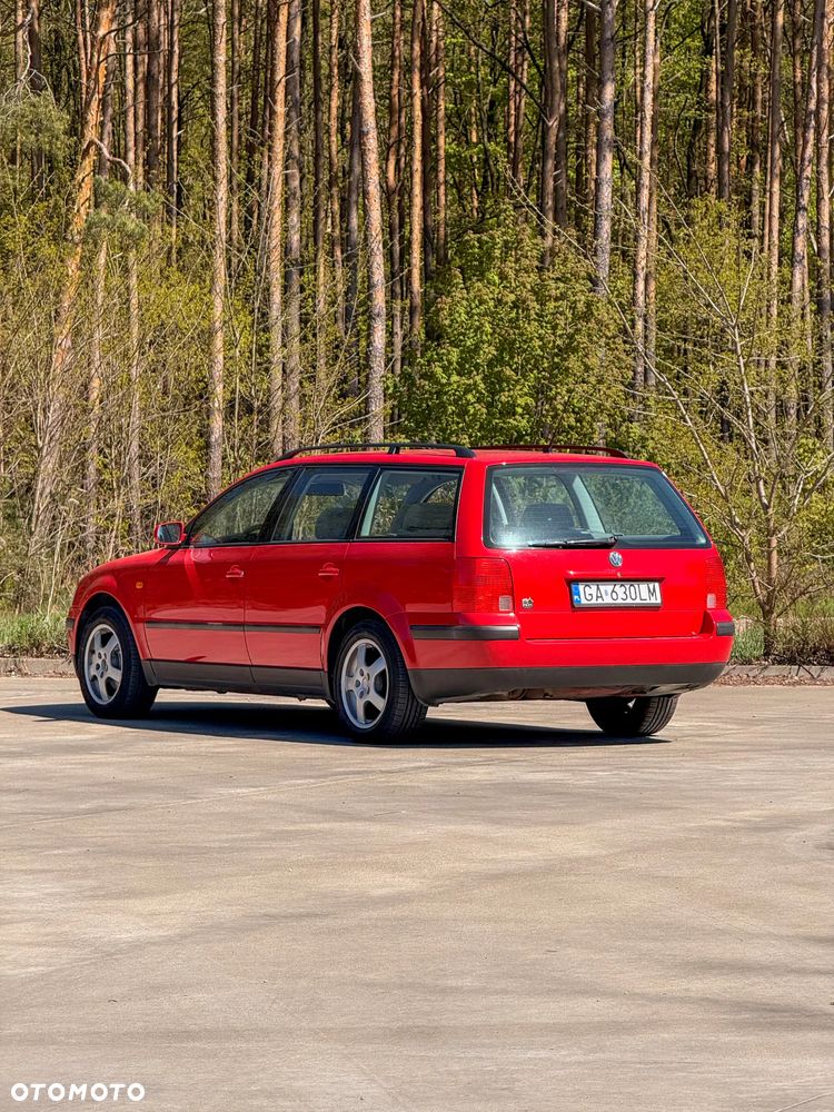 Volkswagen Passat 1.8 Comfortline - 5