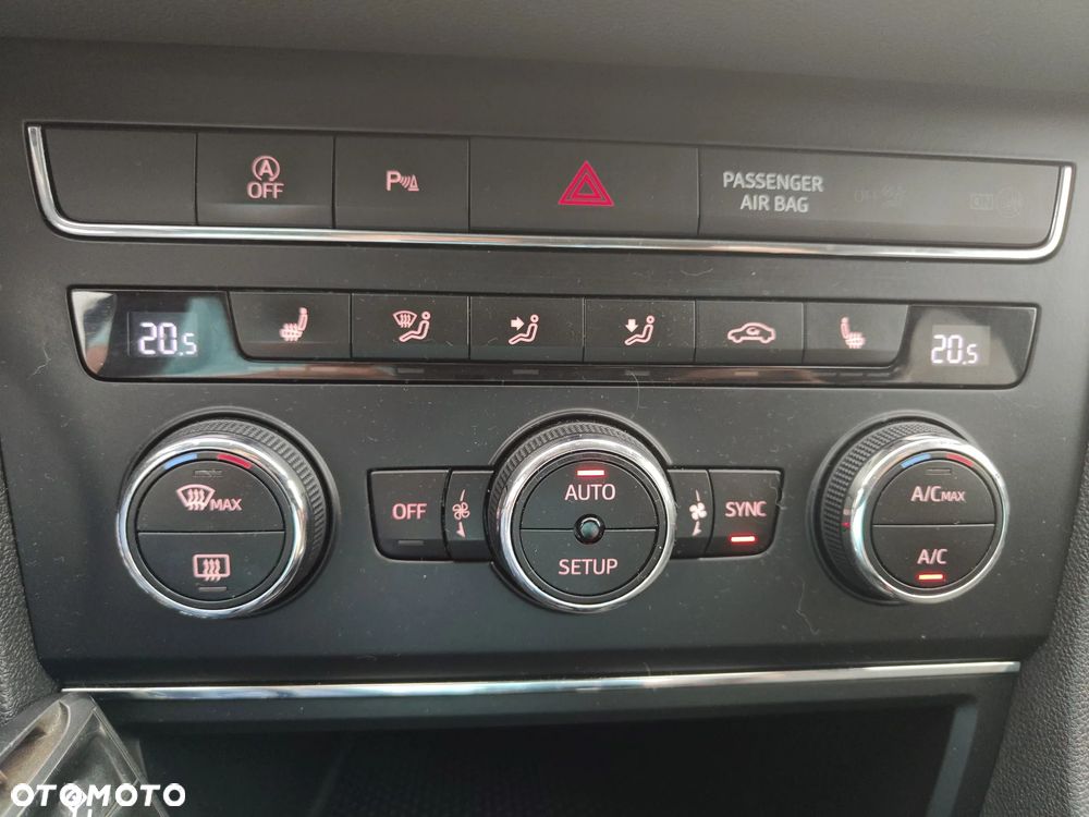 Seat Leon 2.0 TDI DPF Start&Stop DSG Style - 22
