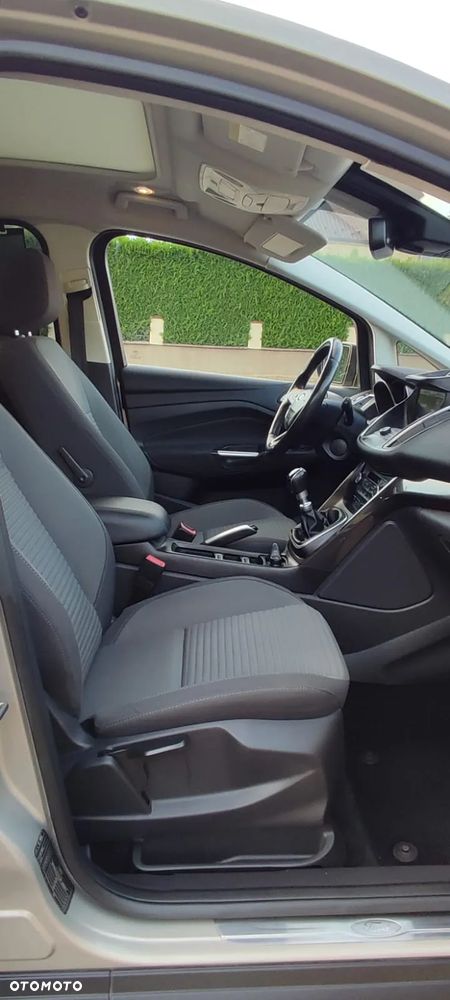 Ford C-MAX 2.0 TDCi Start-Stop-System Titanium - 22