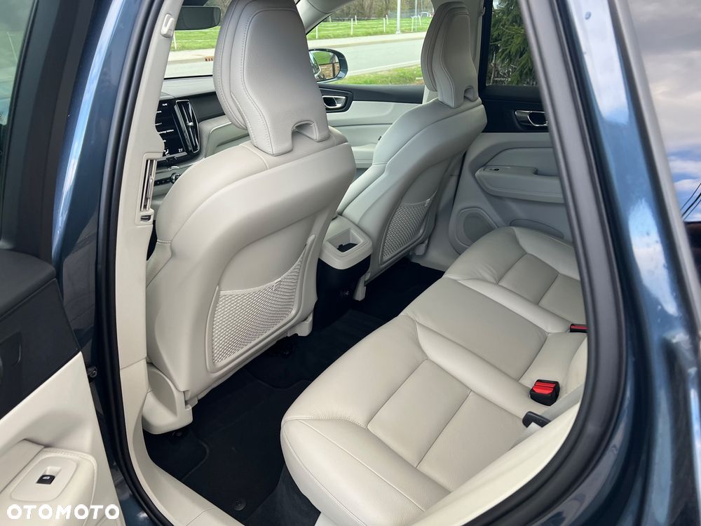 Volvo XC 60 T5 AWD Geartronic Inscription - 26