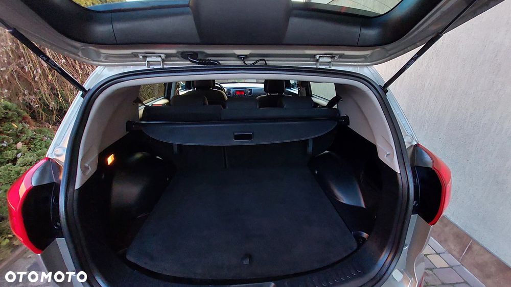 Kia Sportage 2.0 CRDI 4WD Dream-Team Edition - 12