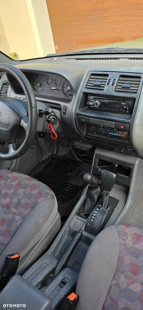 Nissan Terrano - 10