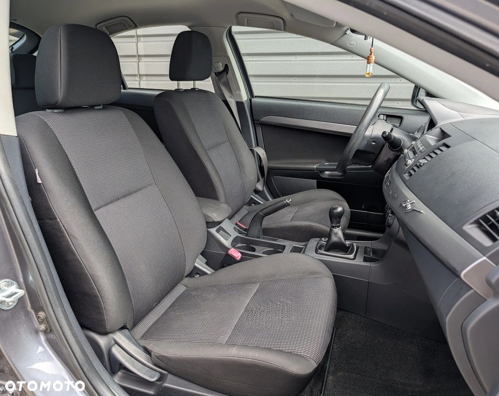 Mitsubishi Lancer 1.8 Instyle - 14