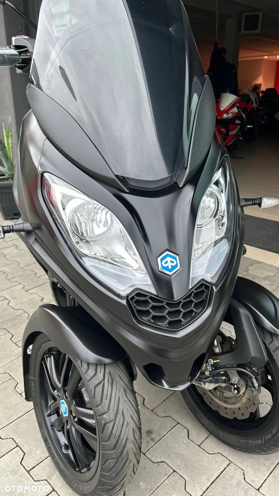 Piaggio MP-3 - 11