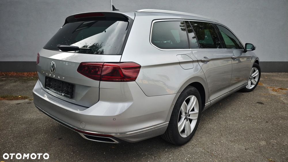 Volkswagen Passat 2.0 TDI (BlueMotion Technology) Highline - 4