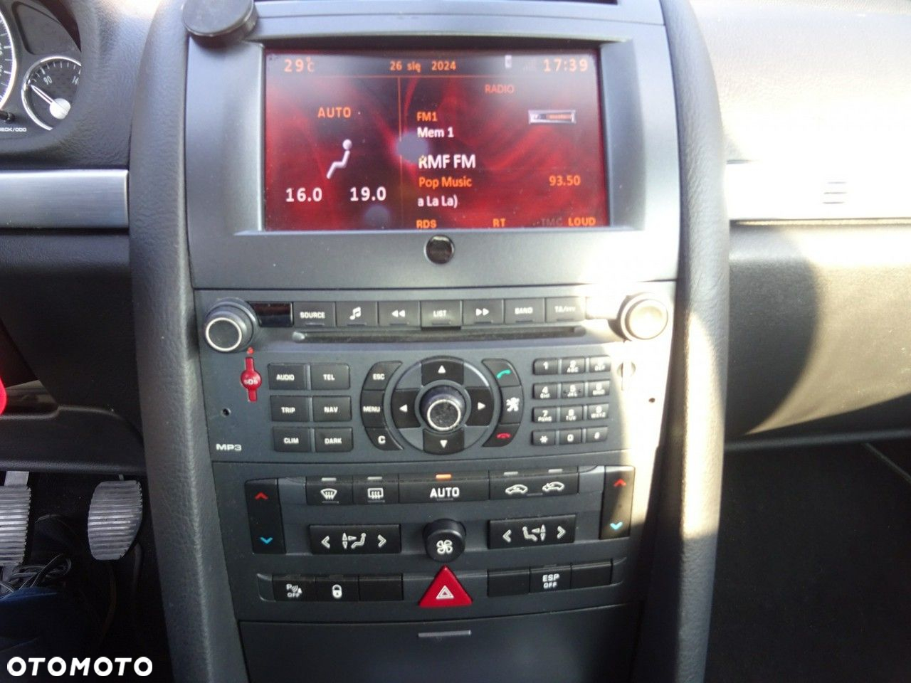 Peugeot 407 - 10
