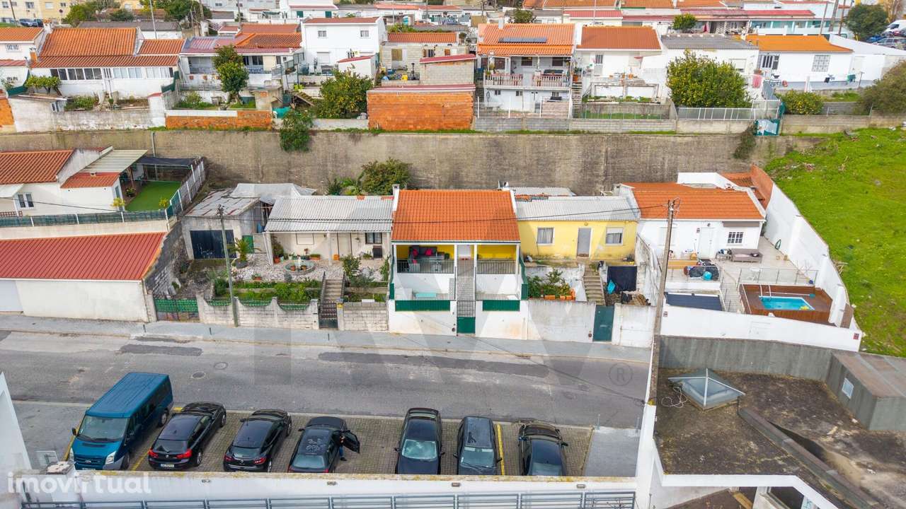 Moradia T1+1 com Terraço, RENOVADA – 15 min de Lisboa, Queluz - 10 min - Grande imagem: 4/42