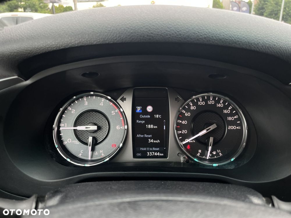 Toyota Hilux 2.8 D-4D Double Cab SR5 4x4 - 8