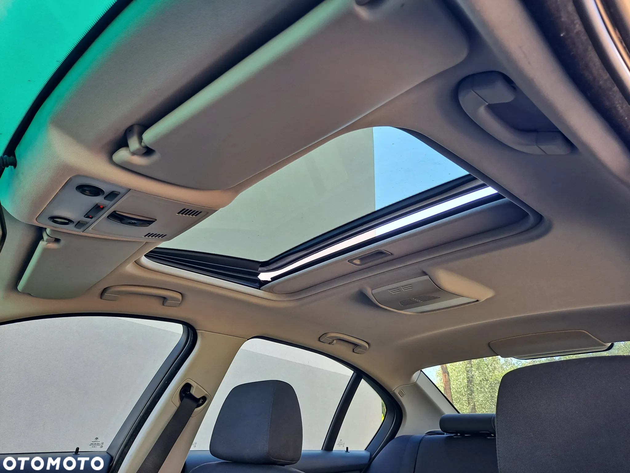 BMW Seria 3 320i - 16