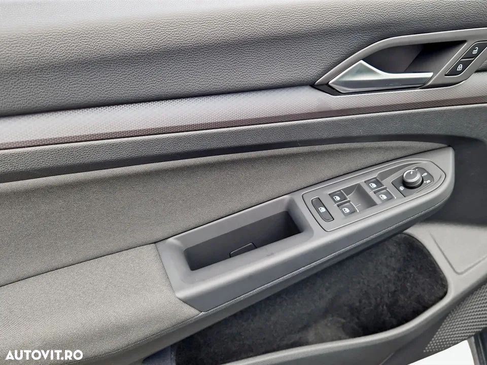 Volkswagen Golf 1.5 eTSI ACT DSG MHEV Life - 15