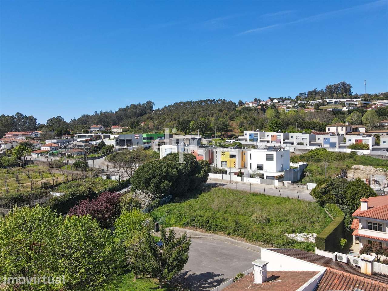 Apartamento T1 à venda com terraço de 60 m² e piscina - Grande imagem: 3/8