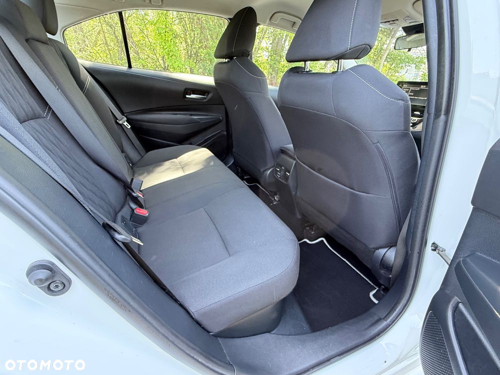 Toyota Corolla 1.8 Hybrid Comfort - 16