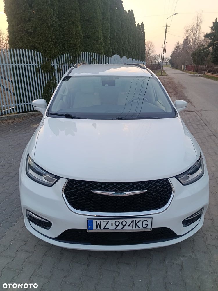 Chrysler Pacifica - 15