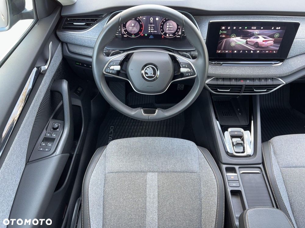 Skoda Octavia 1.5 TSI mHEV Selection DSG - 21