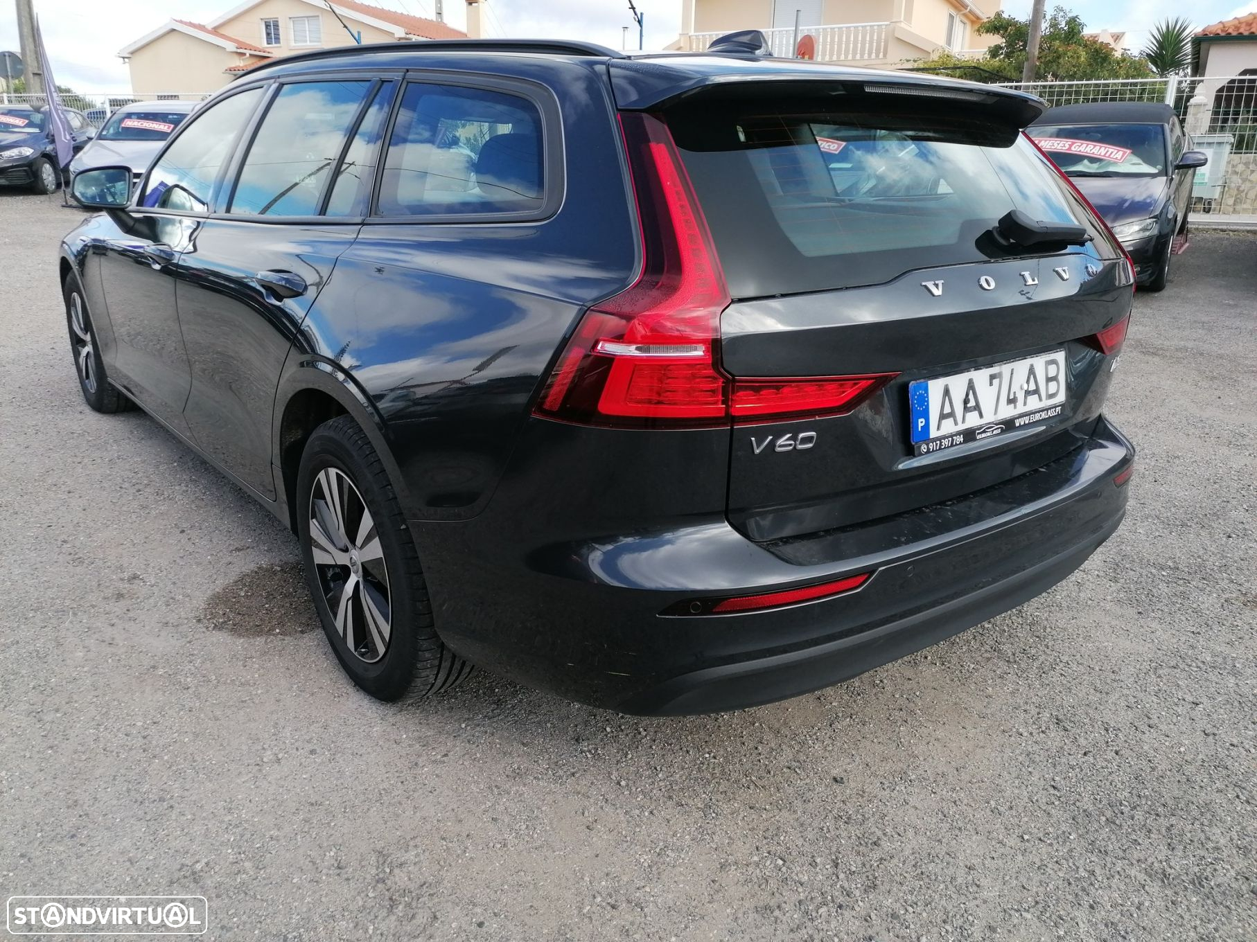 Volvo V60 2.0 D3 Momentum Geartronic - 8