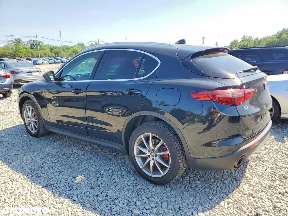 Alfa Romeo Stelvio 2.0 Turbo 16V AT8-Q4 Ti - 3