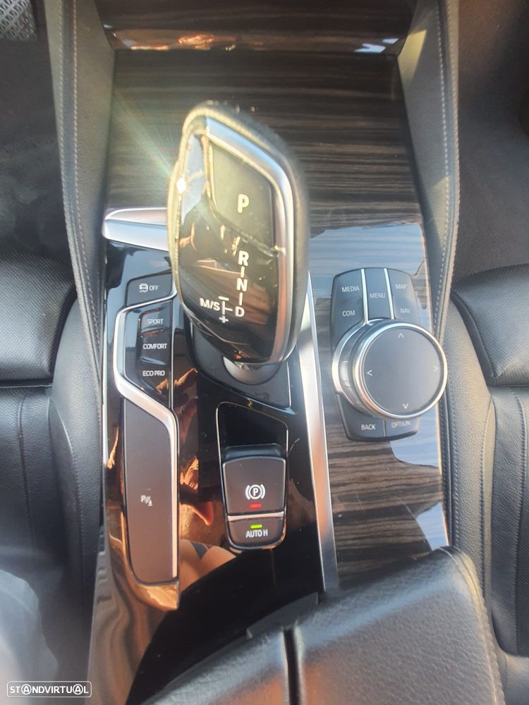 BMW 520 d Line Luxury Auto - 22