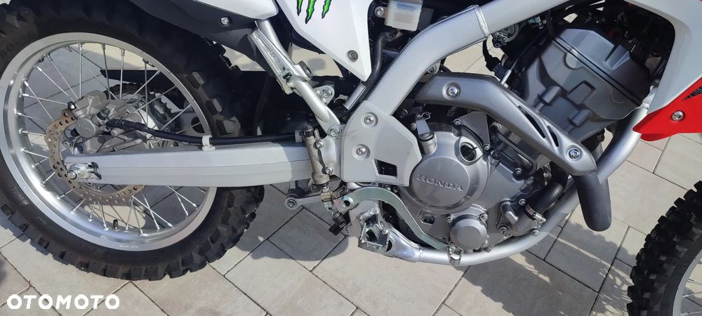 Honda CRF - 8