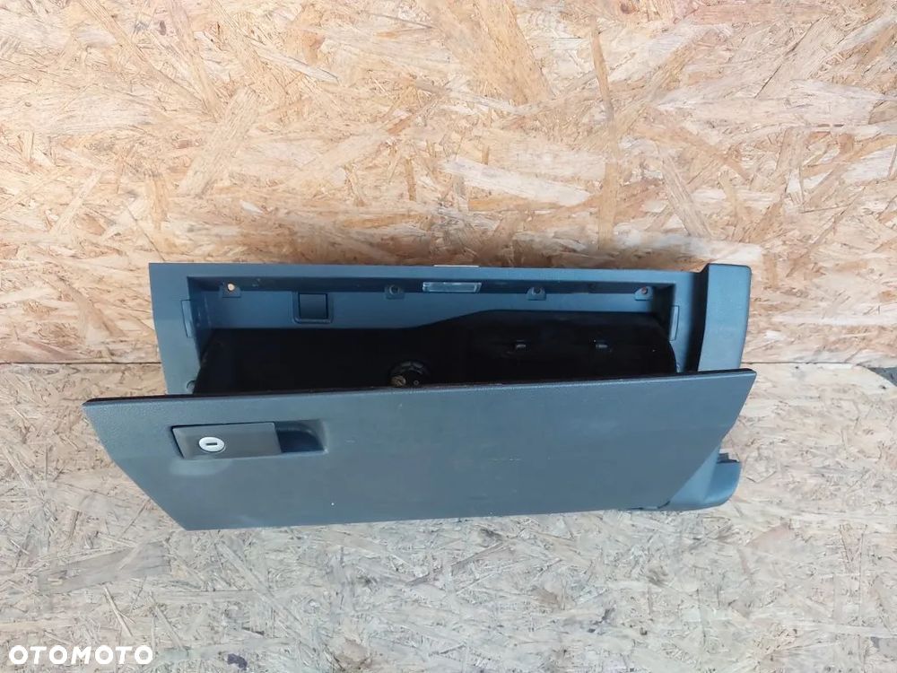 schowek konsoli pasażera vw multivan caravelle t6 2017r 7e1858007d - 3