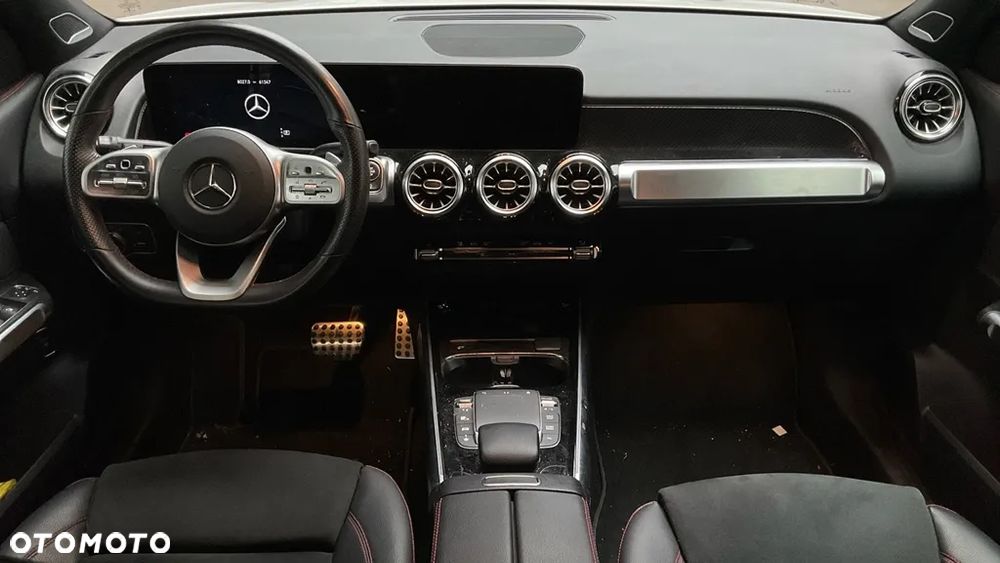 Mercedes-Benz GLB 250 4-Matic AMG Line 8G-DCT - 4