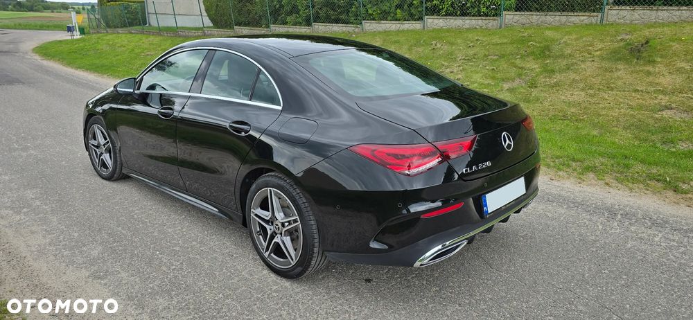 Mercedes-Benz CLA 220 AMG Line 7G-DCT - 2