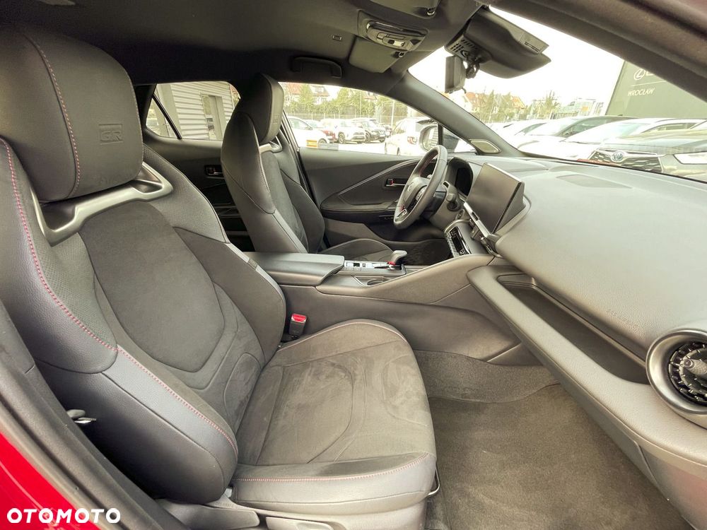 Toyota C-HR - 13