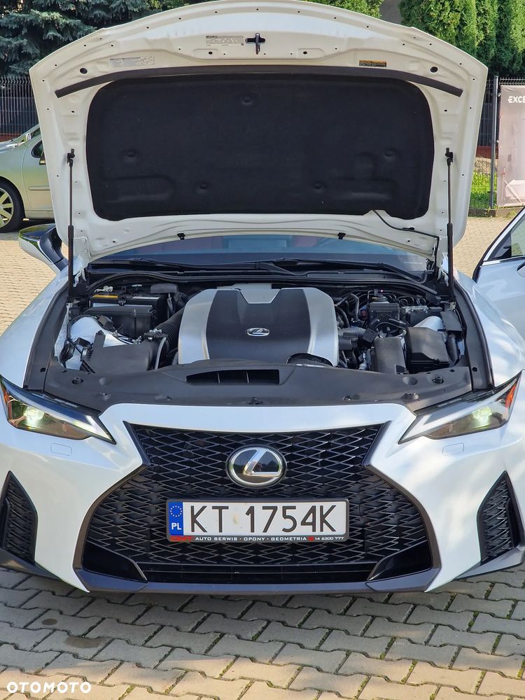 Lexus IS - 24