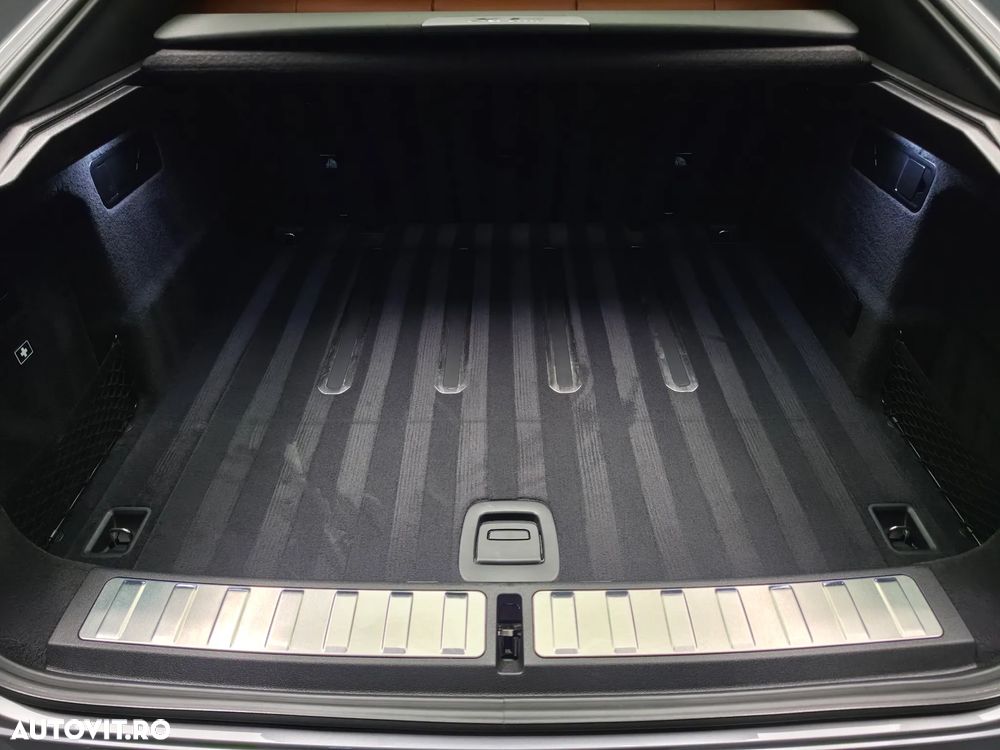 BMW X6 xDrive30d - 18