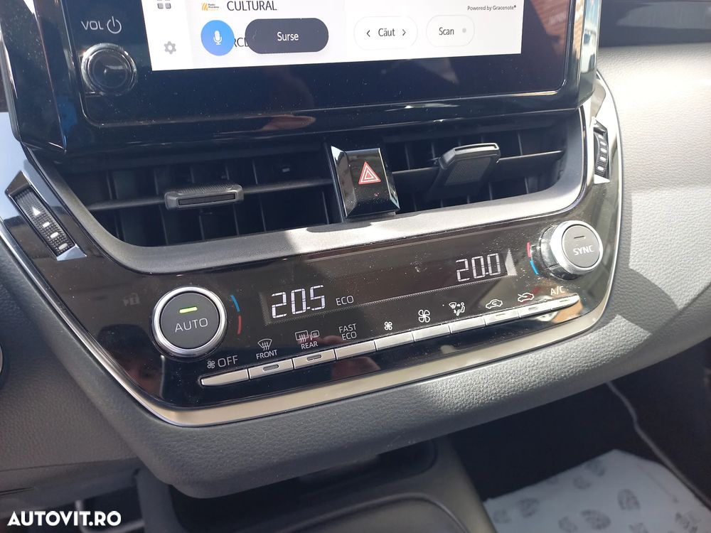 Toyota Corolla 1.8 HSD Eco - 19