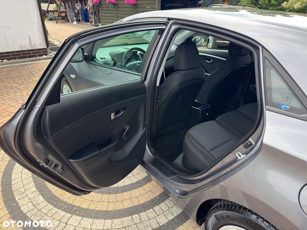 Hyundai i30 - 19