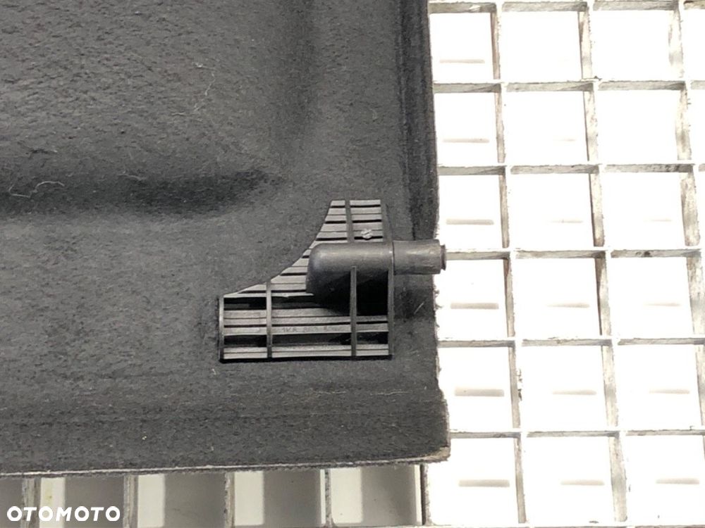 PÓŁKA TYŁ - 137.00 PLN - VW GOLF V (1K1) 2003 - 2010 1.6 75 kW [102 KM] benzyna 2004 - 2008 - 3