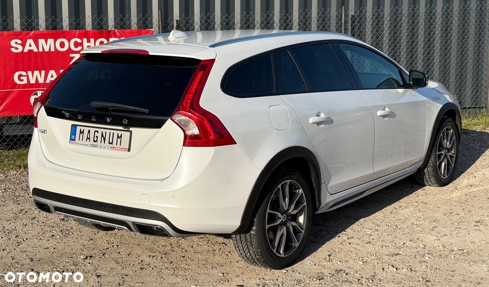 Volvo V60 Cross Country T5 AWD Geartronic Summum - 29