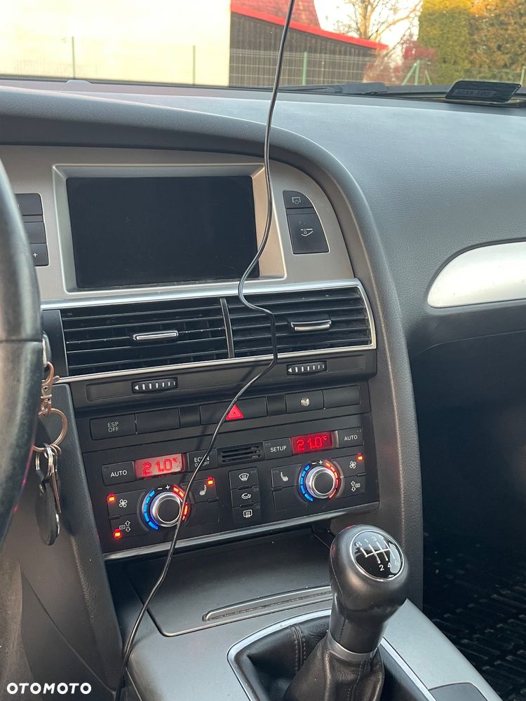 Audi A6 Avant 2.0 TDI - 11