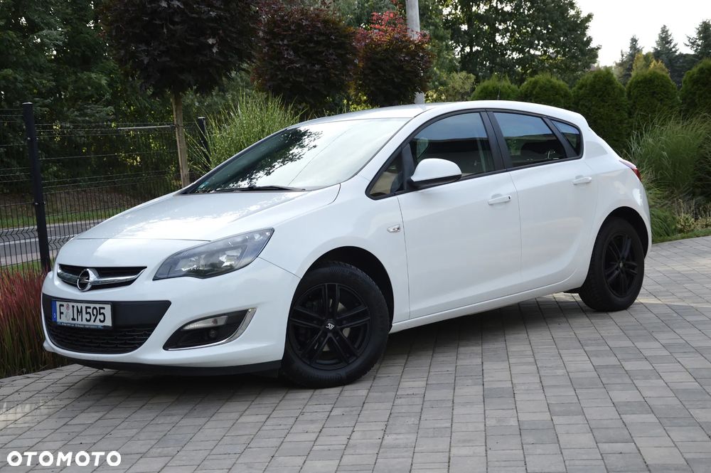 Opel Astra 1.4 ecoFLEX Cosmo - 3