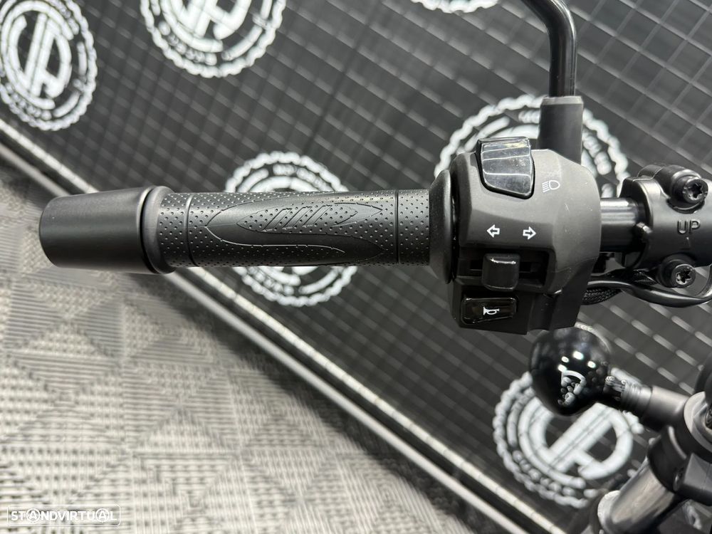 QJ Motor SRV 125 - 5