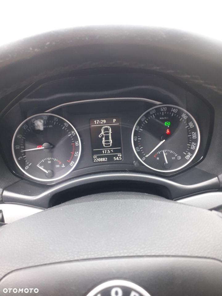 Skoda Octavia 2.0 TDI DPF DSG FAMILY - 6