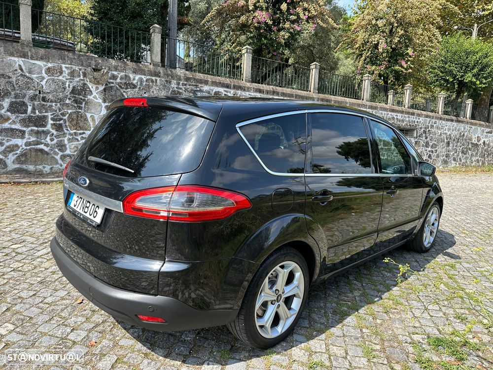 Ford S-Max 2.0 TDCi Titanium 7L - 16