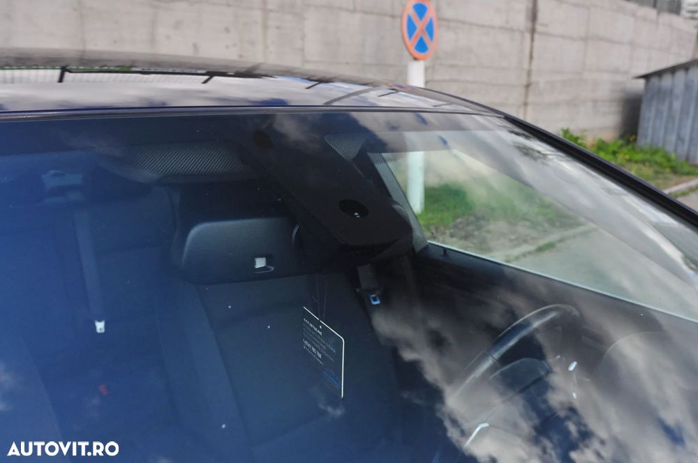 BMW Seria 5 525d xDrive AT - 12