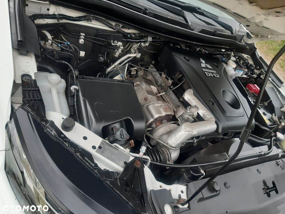 Mitsubishi L200 Pick Up 4x4 S&S Double Cab Basis - 24