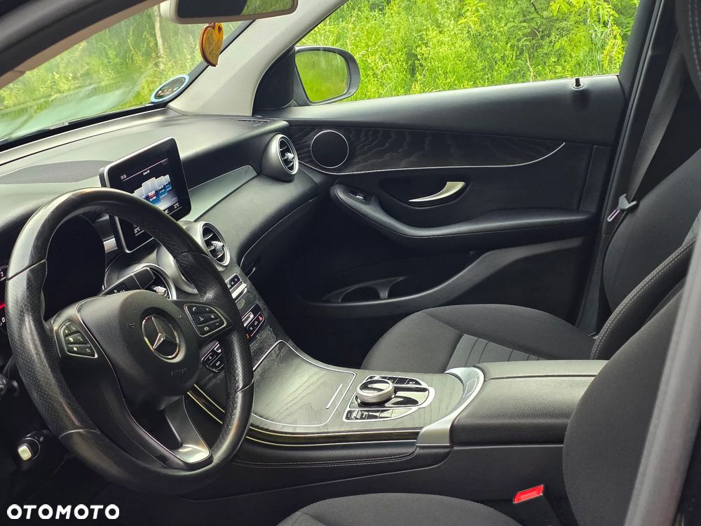 Mercedes-Benz GLC 220 d 4Matic 9G-TRONIC - 9
