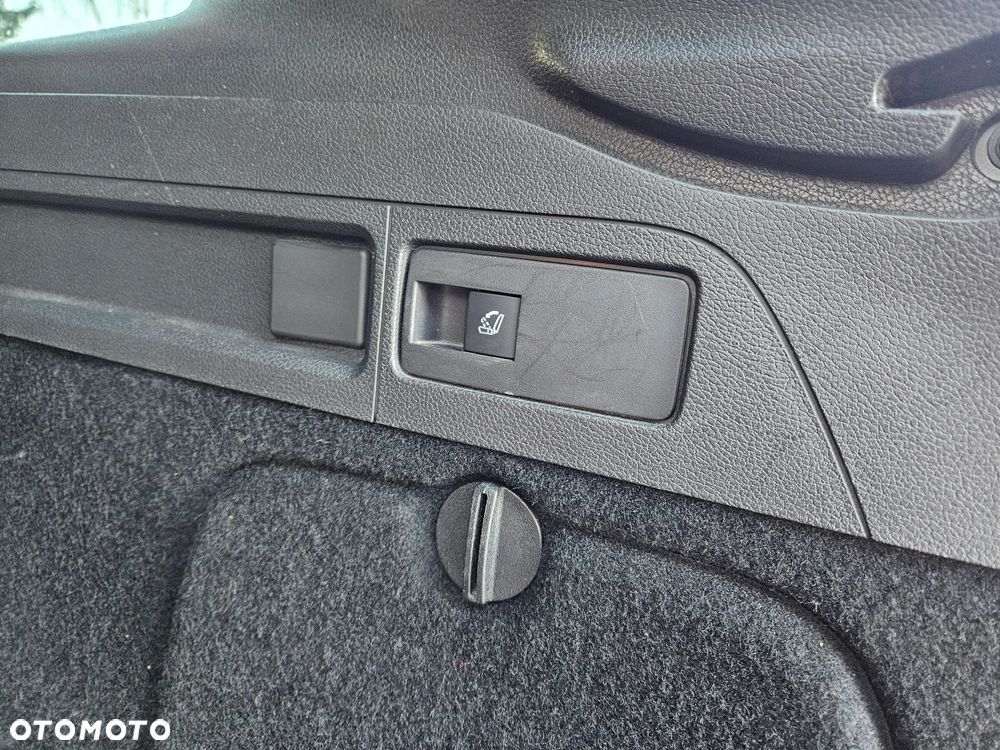 Opel Astra 1.6 D (CDTI) Dynamic - 17